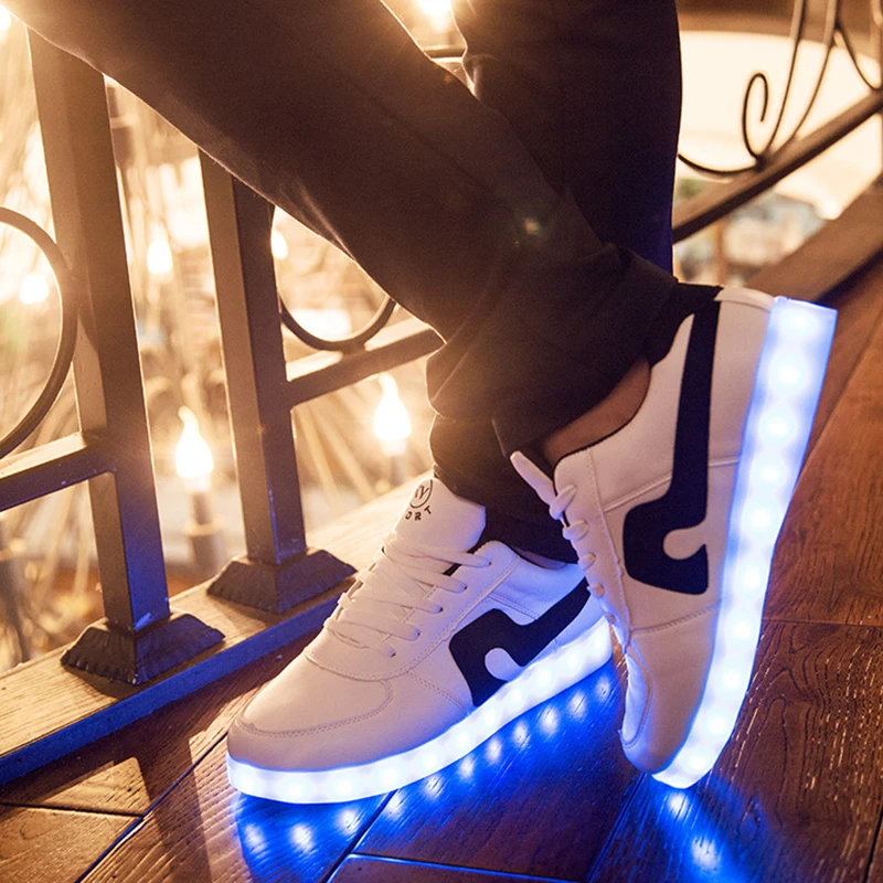 Cena Duży rozmiar dzieci buty w stylu casual z światła USB Charge świecenia trampki dla dzieci chłopców świecące Led buty dziewczyny podświetlane buty