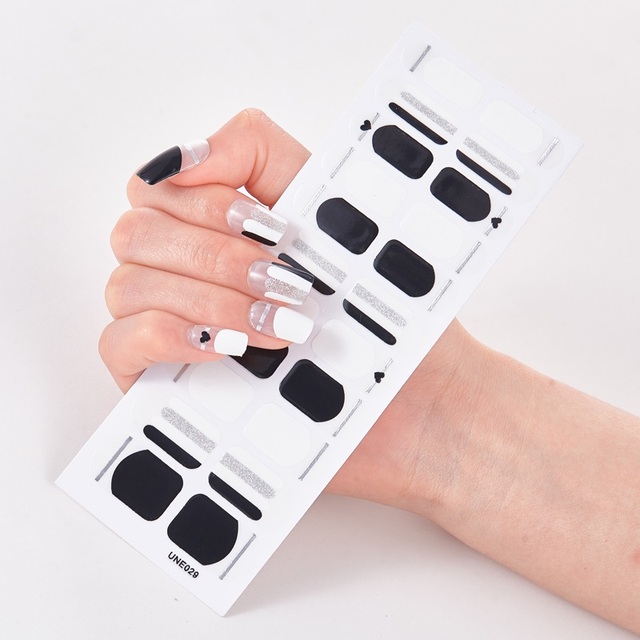 Tips/Sheet Pure Solid Color Minimalist Design Fashion Nail Stickers Self Adhesive Nail Sticker Nail Decoration Nail Strips