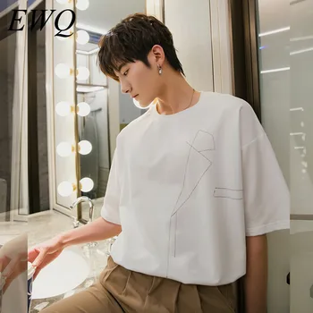 

EWQ / men's wear Summer 2020 new Korean short-sleeved black white t-short trendy half sleeved loose embroidery tee print 9Y1797