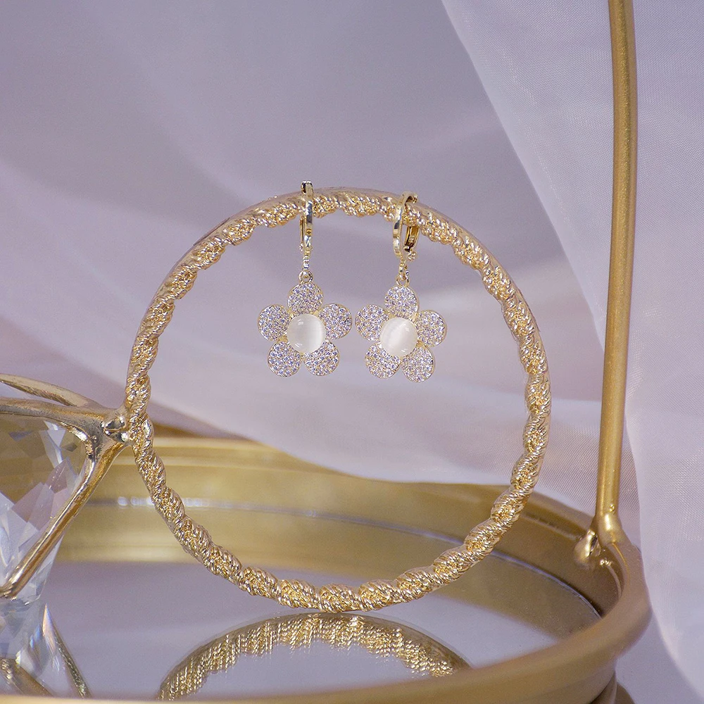 14k Real Gold Luxury Delicate Full Diamond Flower Women Necklace Temperament Simple Micro Inlaid Zircon Choker Wedding Colar