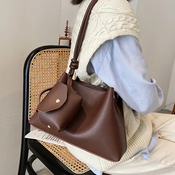 

Vintage Hobos Chain Leather Crossbody Messenger Bags 2021 Elegant Shoulder Handbags Large Capacity Women's Bags Purses Hot Sale