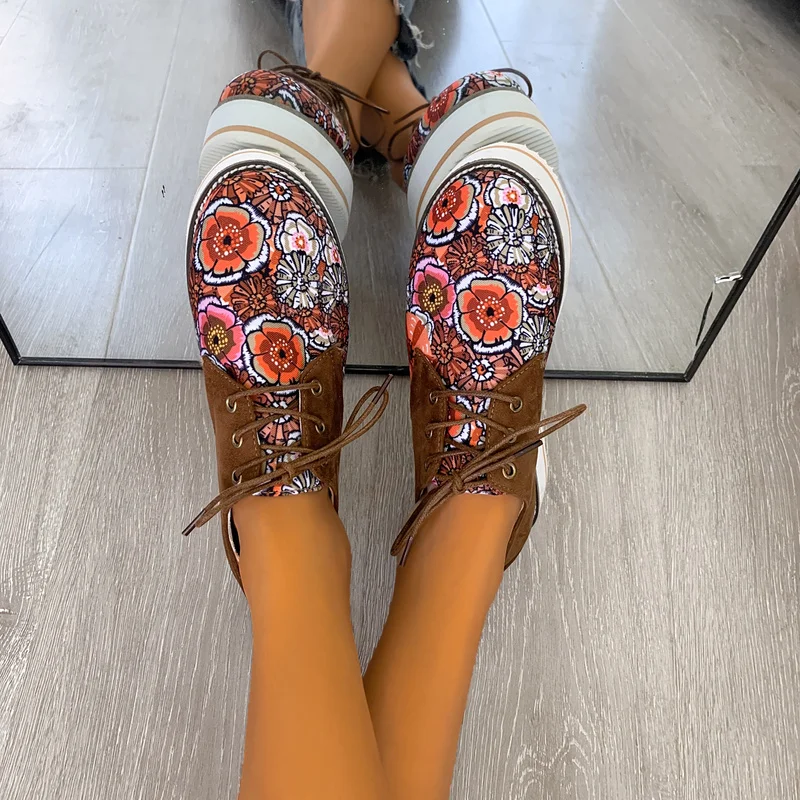 Vulcanized Women's Sports Shoes, Casual Women's Shoes with Flower Printing, Large 35-43, Shoelace, Thick Sole, Women's, New 2021