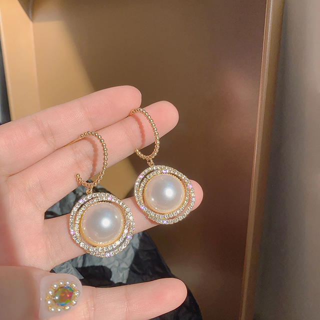 New Fashion Bowknot Oversized Pearl Drop Earrings For Women Shining Crystal Golden Metal Earrings Wedding Party Jewelry