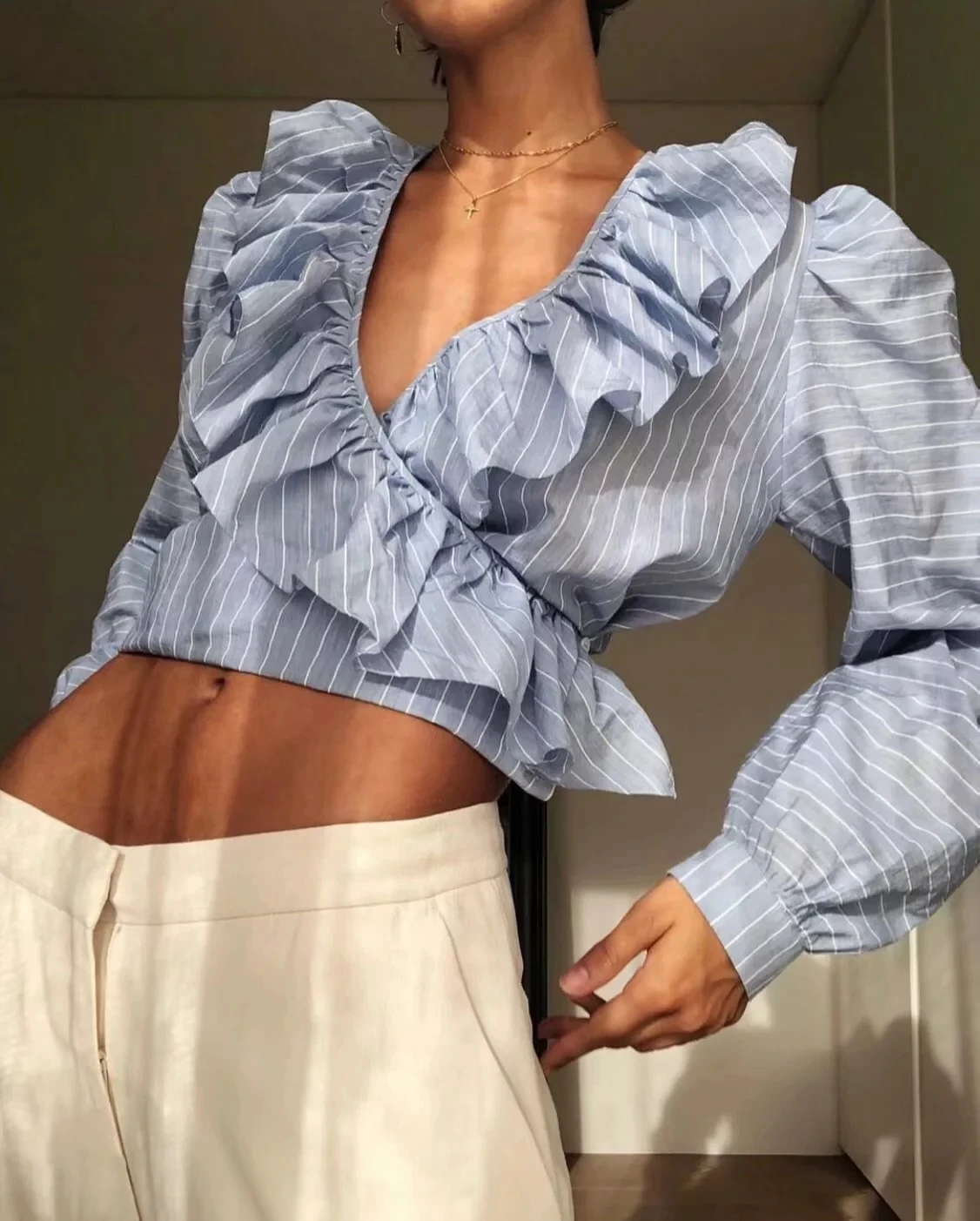 Увядшие blusas mujer de moda Англия винтажная синяя полосатая хлопковая рубашка с оборками кимоно блузка женские топы и блузки