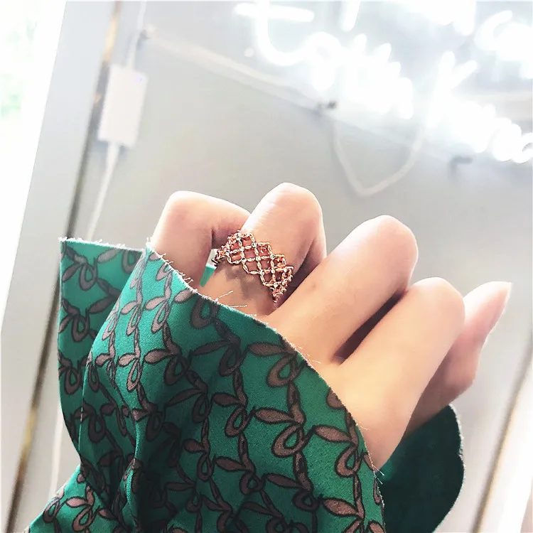 

Japanese and Korean Female Tide Tail Ring Personality Student Joint Ring Index Finger Rings