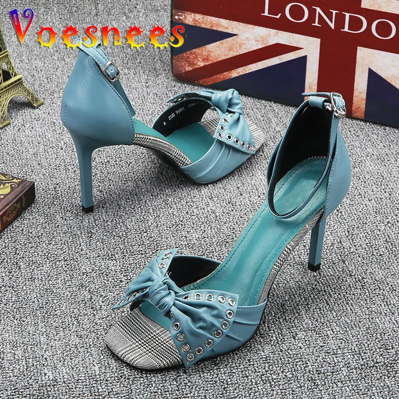

Summer 2022 New Blue Cover Heel Women Stilettos Fashion Bow Design Elegant Party Sandals Thin Heels Peep Toe Square Head Shoes
