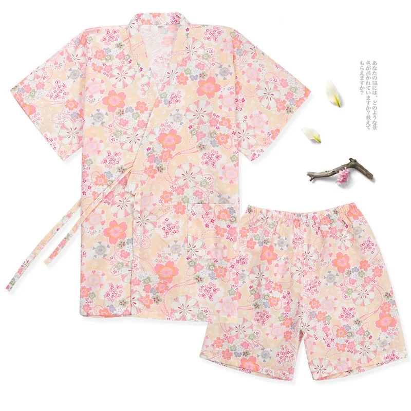 

Японской традиции Стиль Sakura пижама с принтом, комплект с шортами, женские короткий рукав свободные кимоно, юката, банный халат пот пар; Одежда для сна