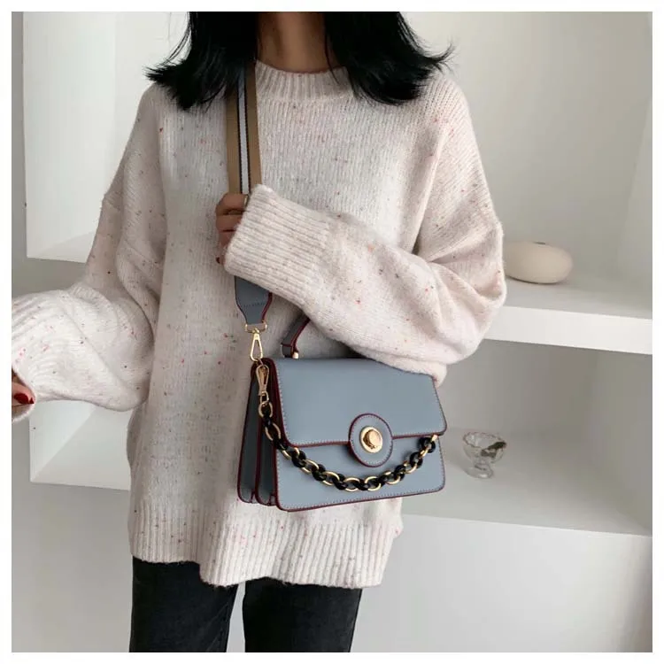 PU Leather Small Lock Flap Messenger Bags 2019 Luxury Vintage Handbags Retro Women Bags with Long Strap Black Satchel Tote Purse (14)