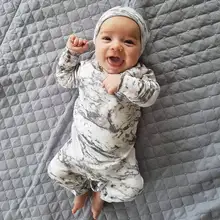 Новогодняя модная одежда для маленьких мальчиков и девочек