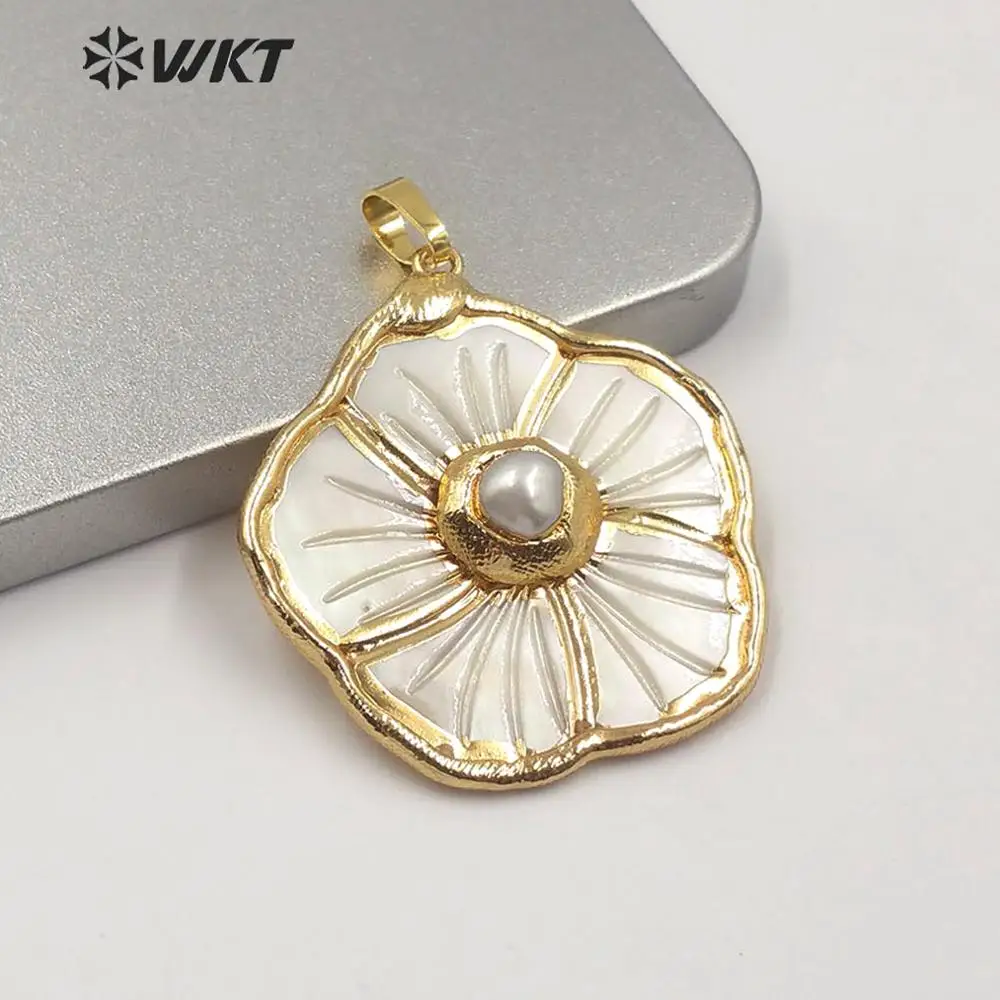 WT-JP171 Newst Product Vintage White Shell Pendant With Carved Flower Shape For Women Jewelry 5