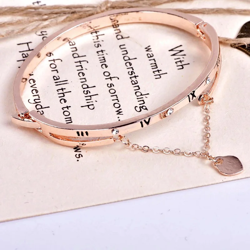 

New retro Roman love bracelet Bracelet for women Numeral Peach Heart Temperament Every Match women Bracelets Jewelry present
