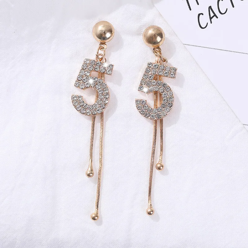 Fashion Temperamental Letter D Number 5 Pendant Earrings Personal Exquisite Long Tassel Earrings For Women Party Jewelry Gift - Image 3