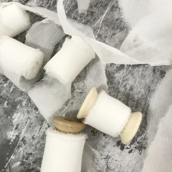 

ins style 25mm 32mm 40mm 50mm 2mts 100% Pure Silk Frayed Edge crepe silk Ribbon for wedding ribbon package with wooden packing