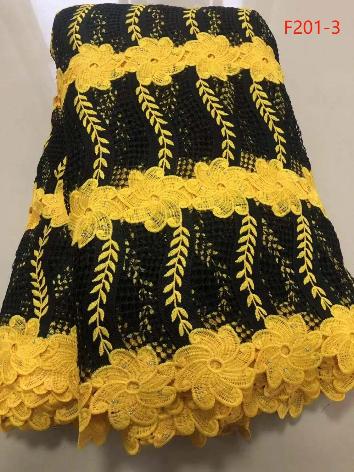

Latest Nigerian Lace Fabrics 2019 High Quality Lace African Guipure Laces Fabric Wedding African Cord Lace Fabric
