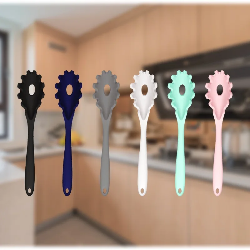 Pasta Scoop Spaghetti Spoon Colander Heat-Resistant Noodles Ladle Slot Spoon Drain Kitchen Tool Tableware Gadget Pasta Spoon
