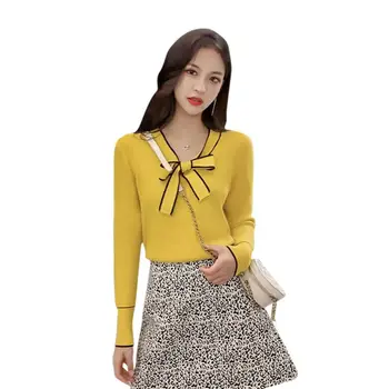 

Sweet Loose All-match V-neck Long-sleeved Women's Knit Pullover Fashion Sweet Bow Decoration Solid Color Sweater