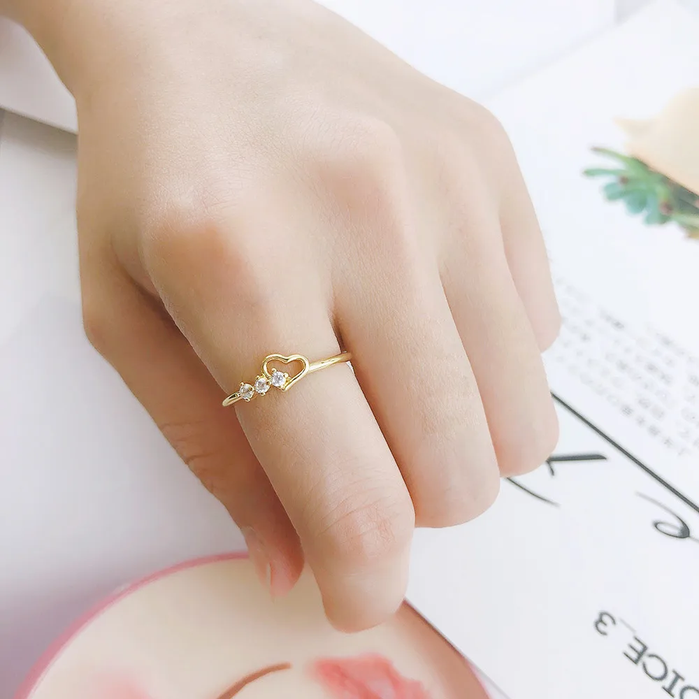 24 Simple Engagement Rings with Perfect Minimalist Style