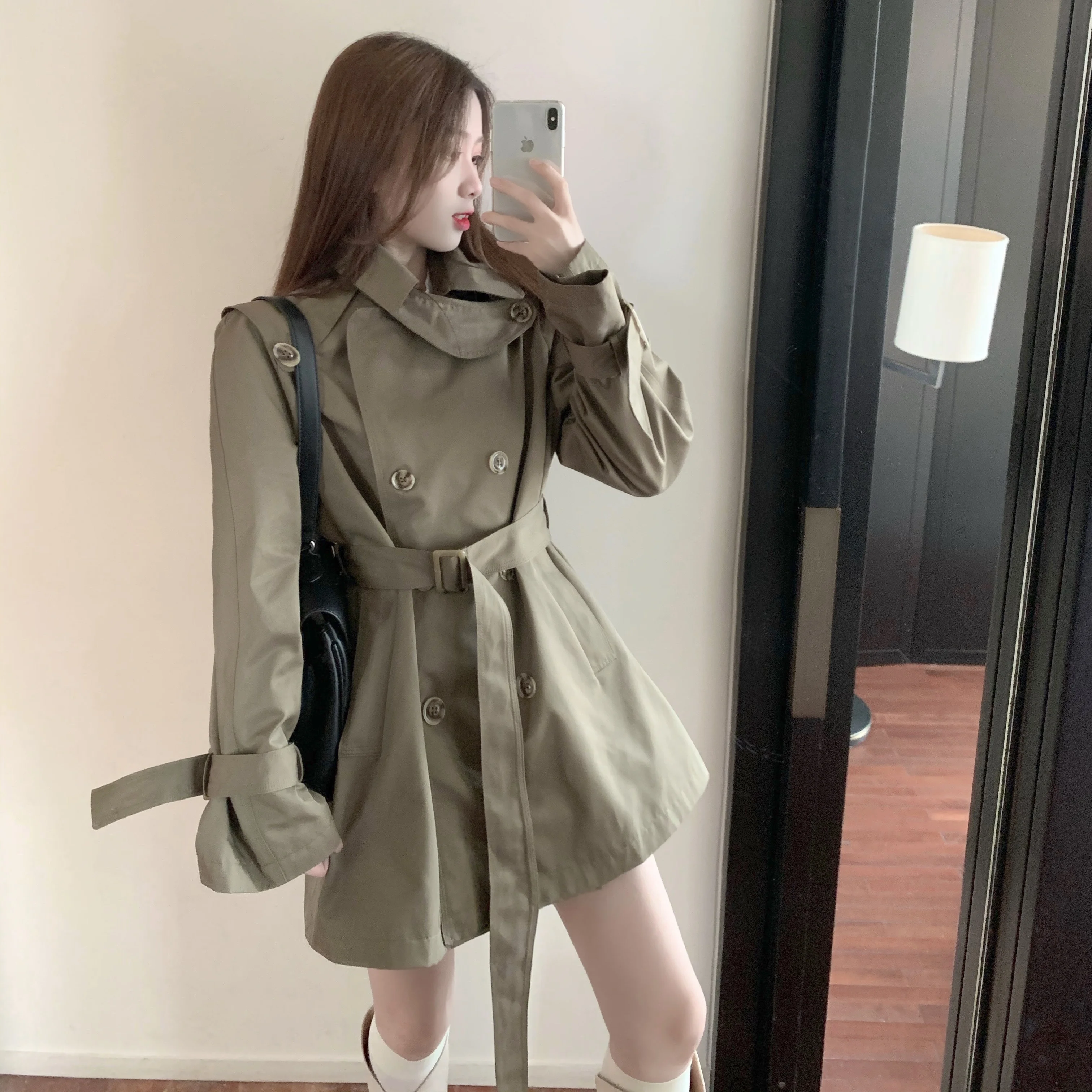 

2020 new fashion Hepburn style INS navy collar loose design sense strap double-breasted army green windbreaker jacket women
