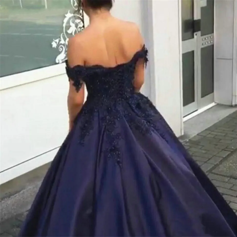 Gorgeous-Dark-Navy-Ball-Gown-Evening-Dresses-Off-Shoulder-Appliques-Beaded-Satin-Formal-Dress-2020-Engagement (1)_conew1