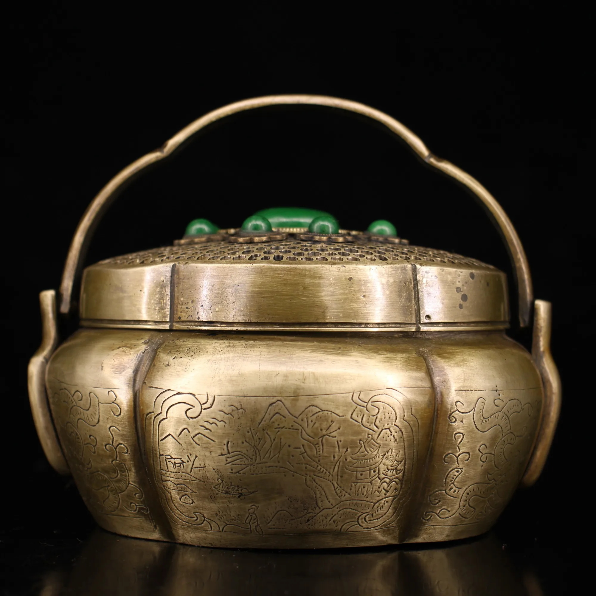 

wedding decoration Collection of Qing Dynasty old copper hand-made bronze inlaid gemstone carving pattern carbon stove