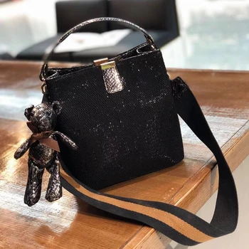 

2020 New Women's Bag Mesh Handbag Messenger Bag Wide Shoulder Strap Non-Woven One-Shoulder Bucket Bag Sequin Pouch