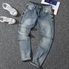 2020 Italian New Style Fashion Men Jeans Blue Color Slim Fit Cotton Classical Jeans Casual Pants Designer Buttons Jeans Men