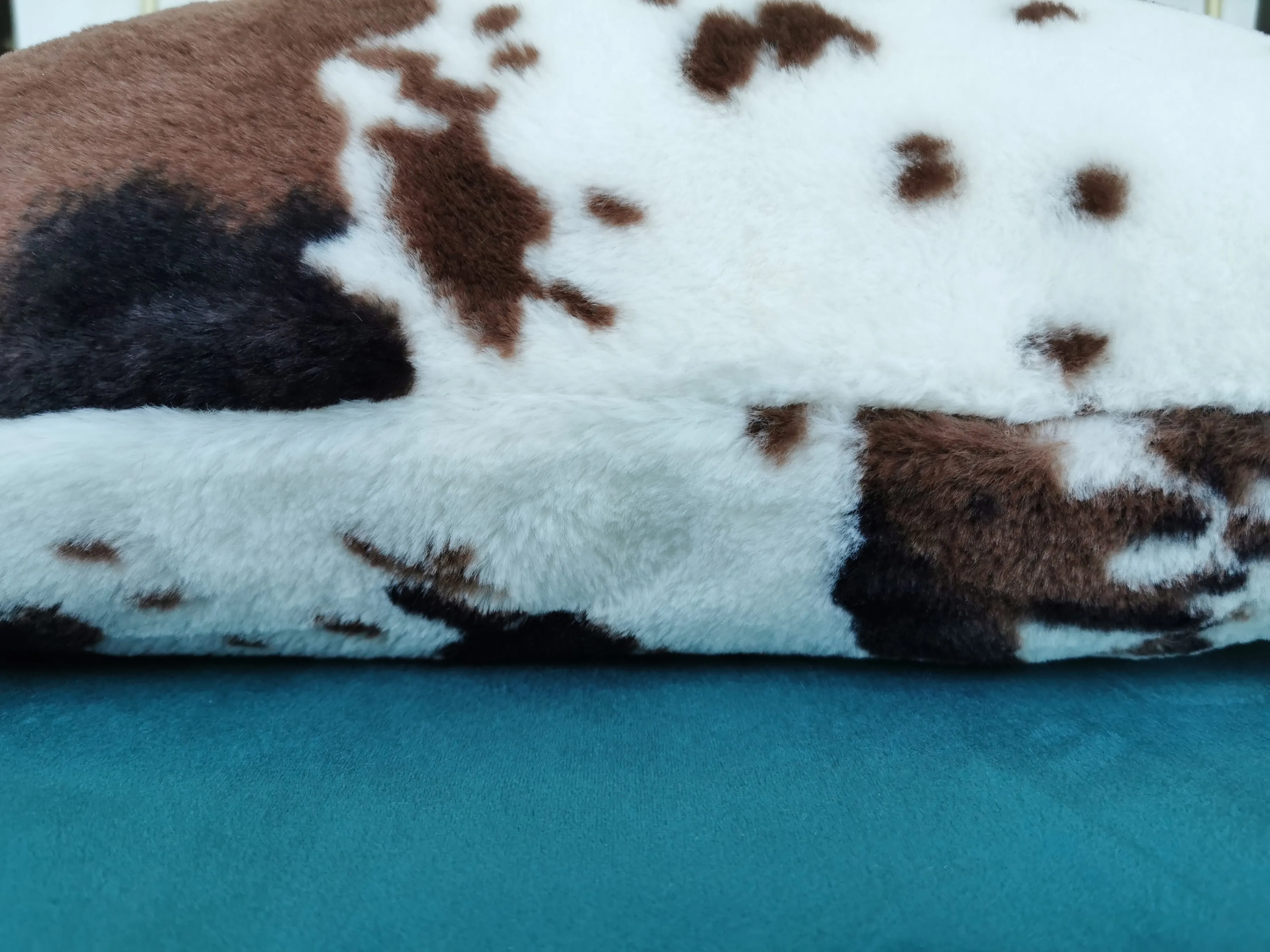 NEW 2021 Plush Cow Pattern Cushion Cover for Black or White Pillowcover by Hot Sale Animal Party of Home Decoration Pillow Cover