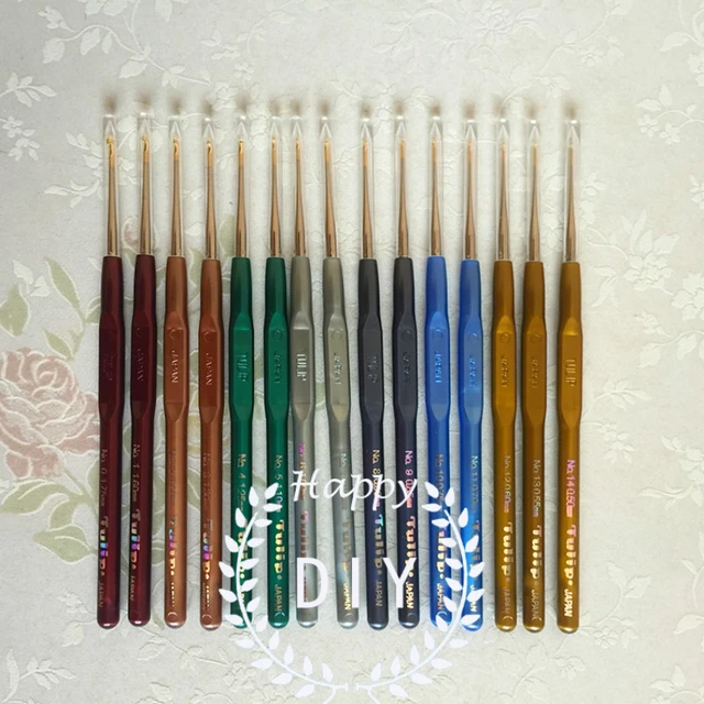 Tulip Crochet Hook Set Art No. T-9G/12 Pcs. Different Size/ Plastic Handle