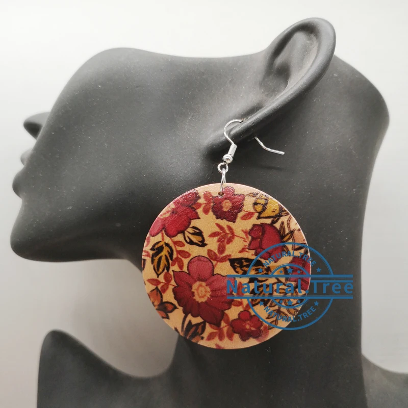 Деревянные серьги с цветочным принтом из натурального дерева | Украшения и