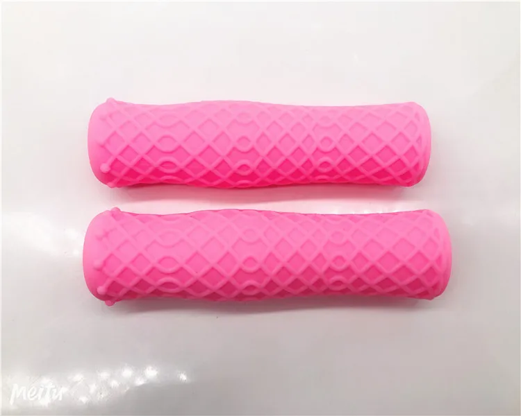 11898495382_1794376713