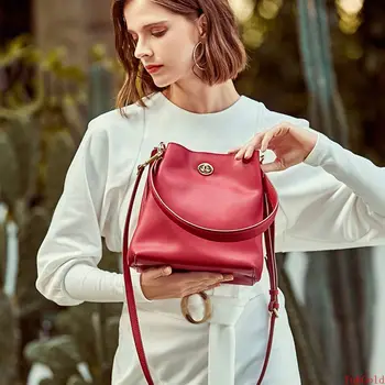 

Oil wax leather large capacity bucket bag leisure hand-held single shoulder bag luxury handbags women bags designer tote bag