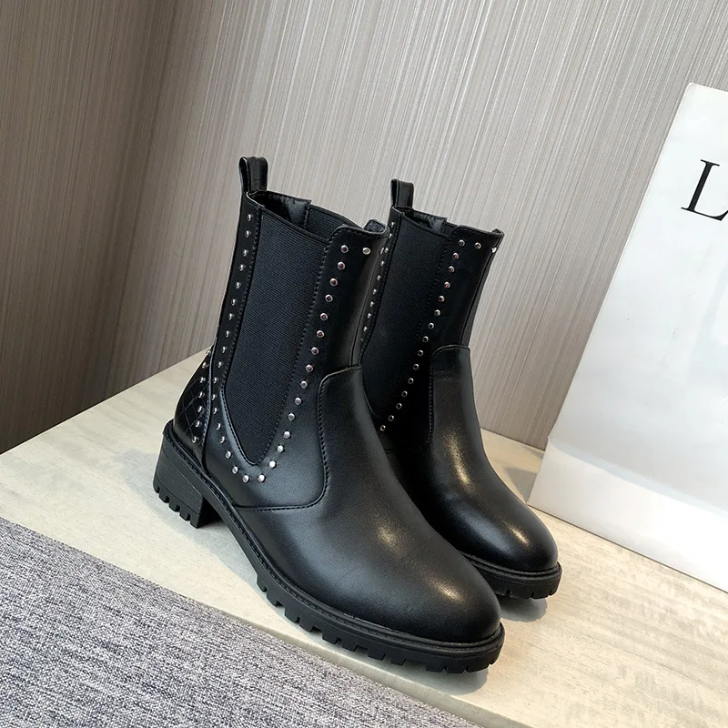 

Shoes Women's Rubber Boots Booties Woman 2019 Low Heel Chelsea Luxury Designer Round Toe Boots-women Rivets Lace Up Winter