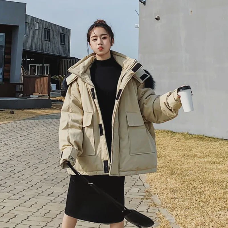 

Photo Shoot in Khaki Short Loose-Fit Hooded Large Fur Collar Workwear Large Pocket Cotton-padded Jacket BF Couples Cotton Overco