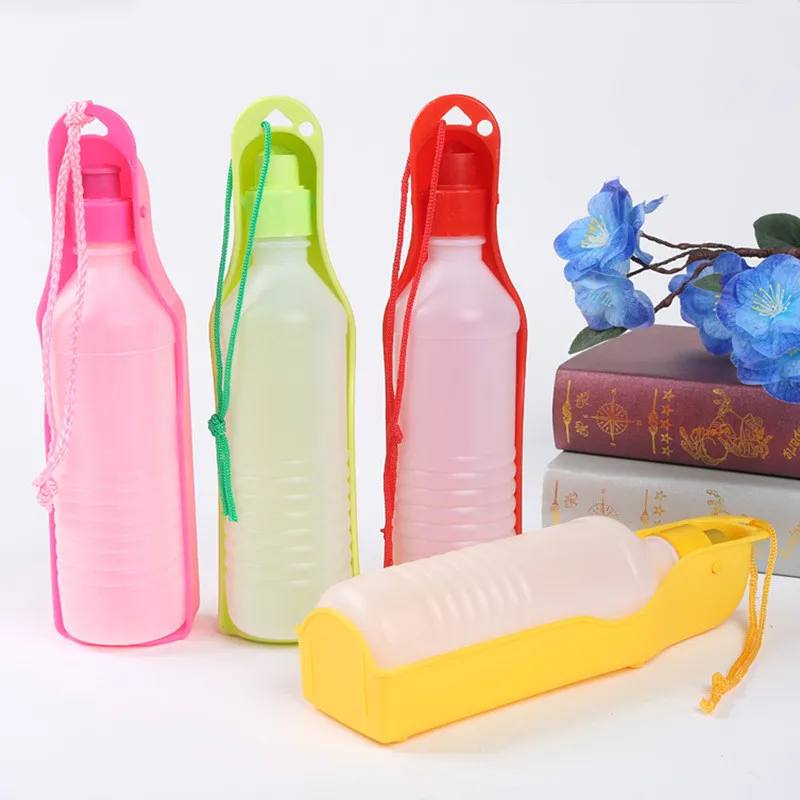 Transer Pet Dog Water Bottle 250ml 500ml Plastic Portable Water Bottle Pets Outdoor Travel Drinking Water Feeder Bowl Random