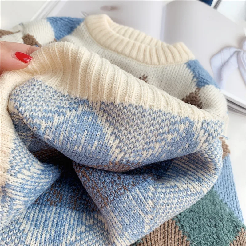 Children's round neck color matching sweater autumn and winter new girls baby pullover sweater