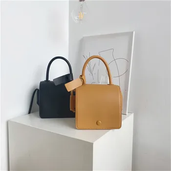 

Ins Korean bag women's bag new 2020 fashion trend Single Shoulder Messenger Bag leisure versatile portable small square bag