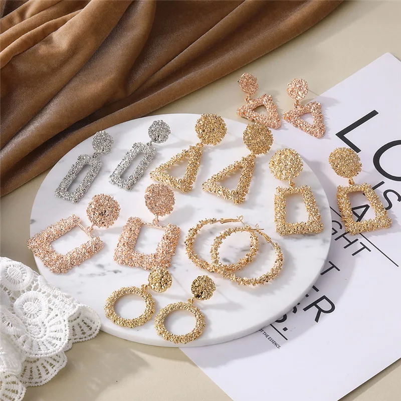 Корейские модные золотые геометрические кожаные серьги в форме сердца для женщин, белые серьги с искусственным жемчугом, свадебные ювелирные изделия для невесты Oorbellen