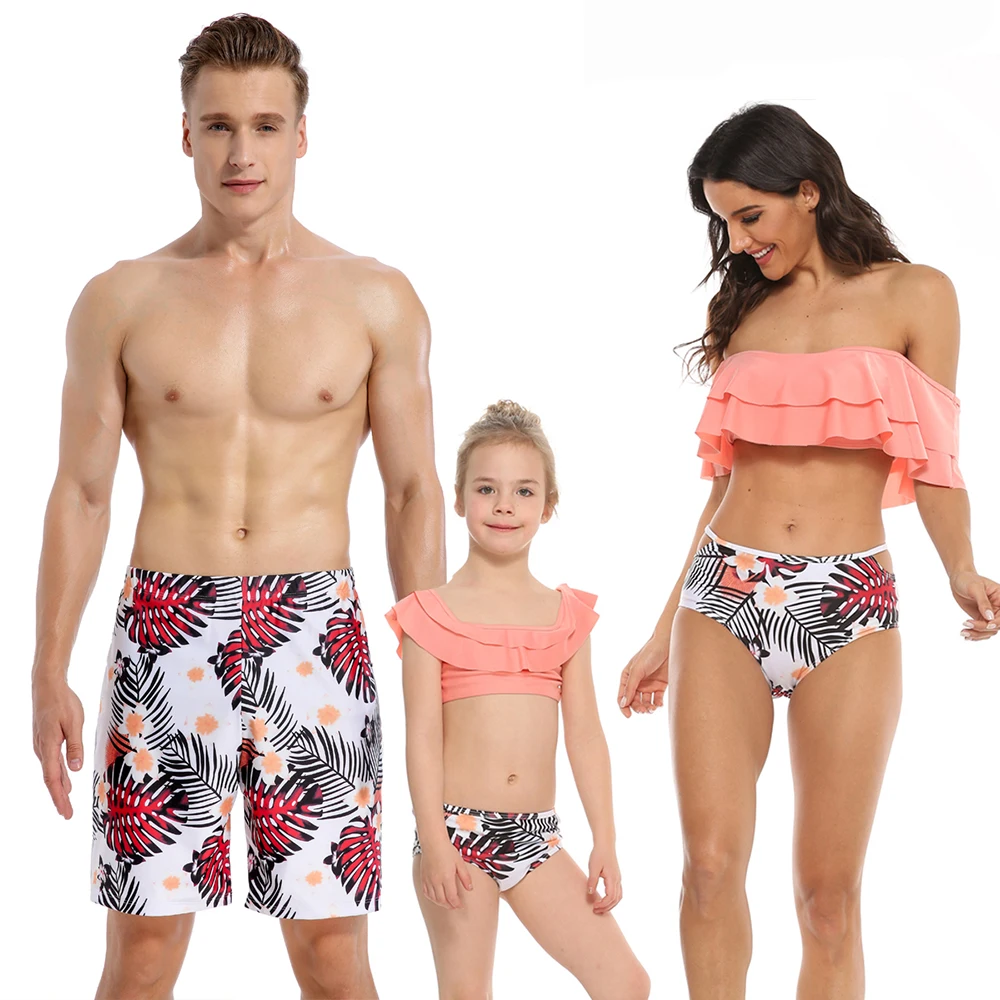 Купальные костюмы для мамы и дочки с цветочным принтом Одежда папы купания