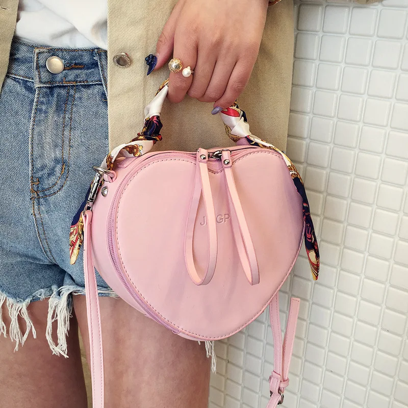 

2019 New Style Occident Fashion Pu Simple Solid Color Peach Heart Stereotypes Small Shoulder Bag Silk Scarves Handbag WOMEN'S Ba
