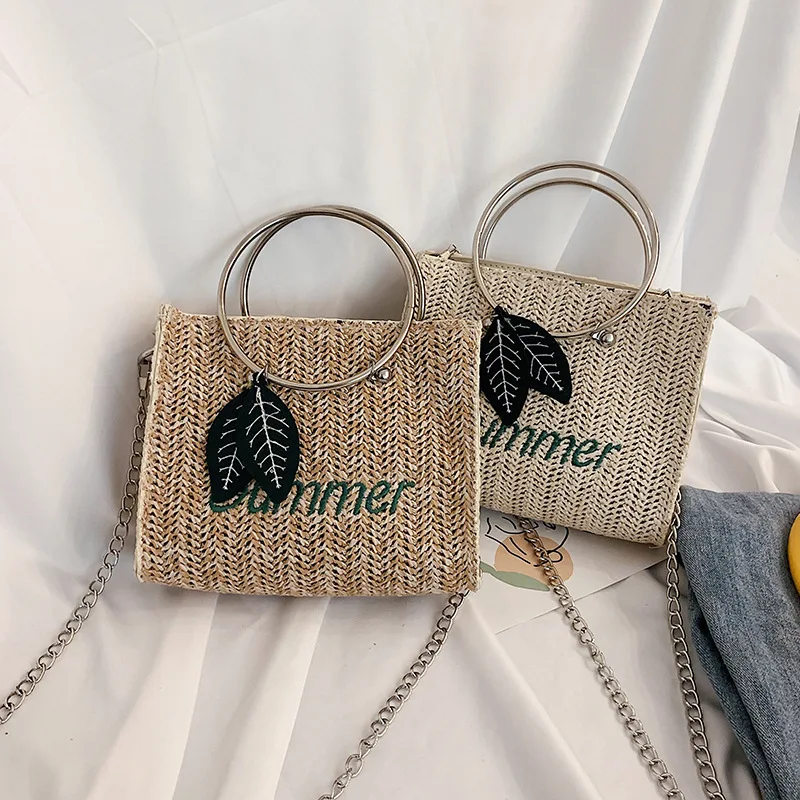 

Casual Straw Round Metal Handle Women Handbags Rattan Chains Shoulder Crossbody Bags Wicker Woven Summer Beach Small Tote Purses