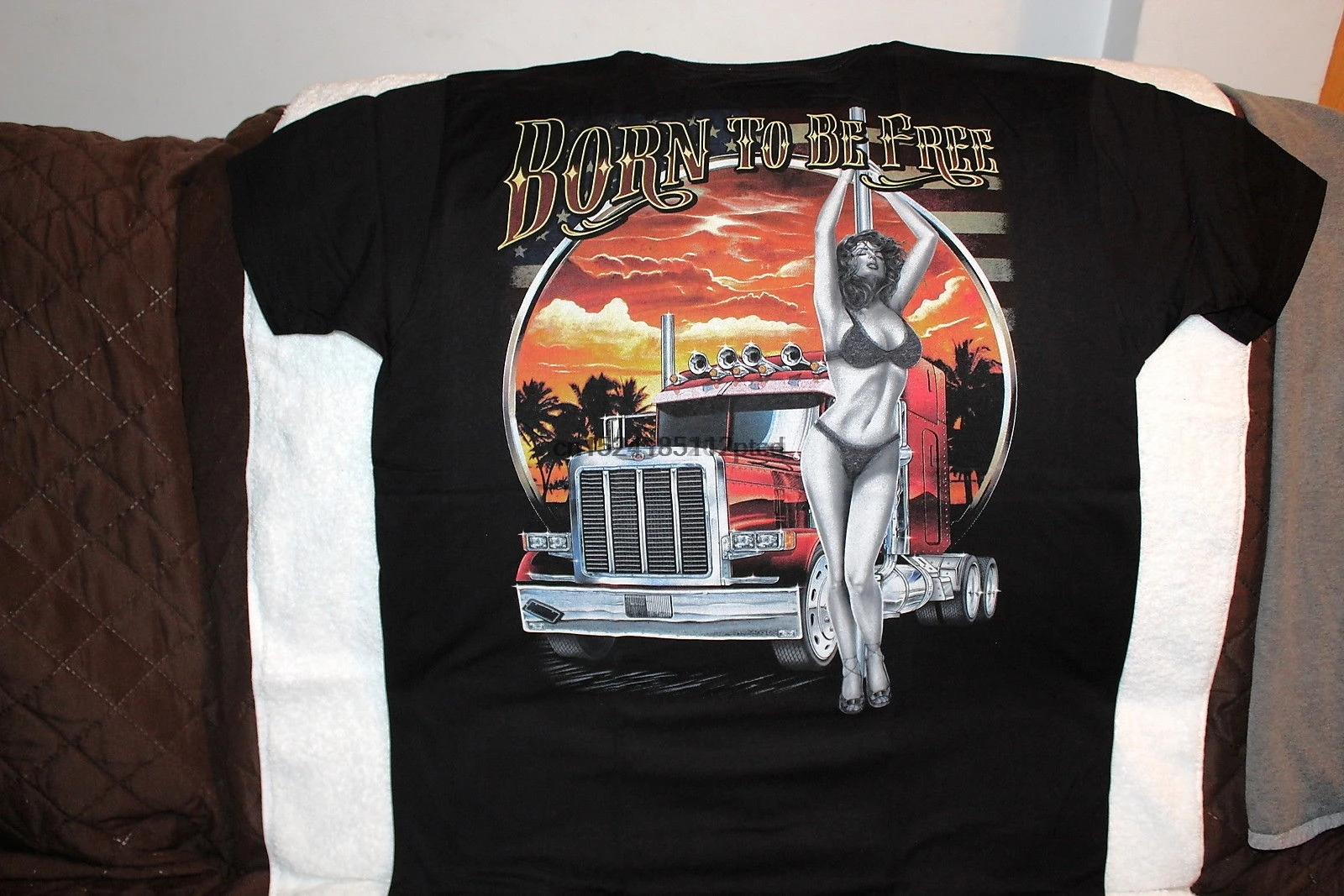 SEMI TRUCK TRUCKER BIG RIG SEXY WOMAN STRIPPER BORN TO BE FREE T-SHIRT | Мужская одежда