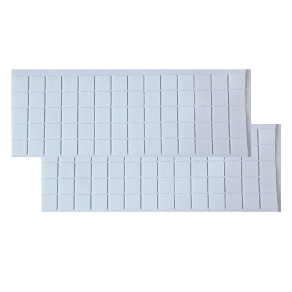 70 Pcs Gripping Anti Slip Gel Pads Sticker Sticky Reusable for Home Kitchen Car Holder UD88 - Цвет: As show