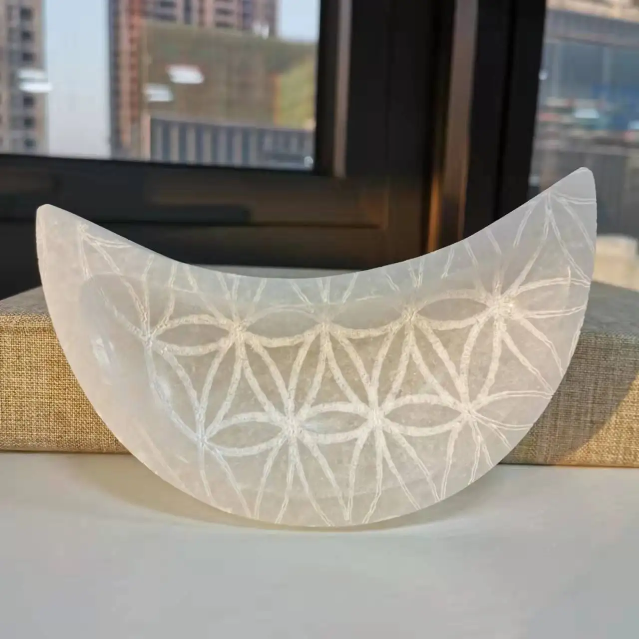 

Natural selenite stone Moon gypsum crystal Flower of Life Chakra Moon Bowl