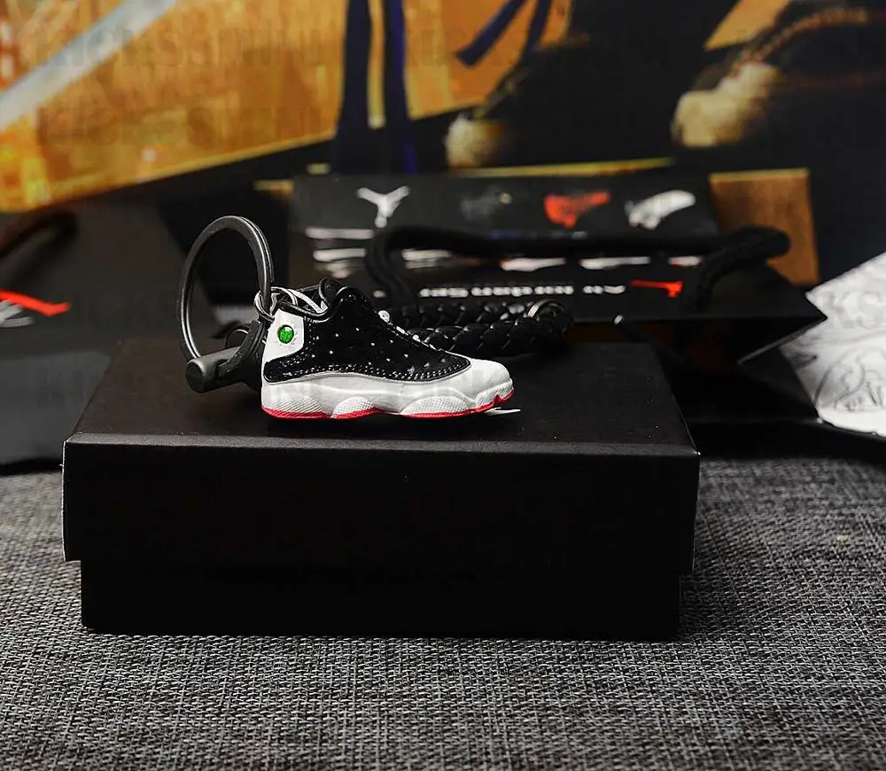a shoe w rope Дропшиппинг индивидуальность DIY Air Jordan Generation AIR JORDAN13 bred стерео 3D мини-кроссовки фигурный брелок для подарка - Цвет: a shoe w rope
