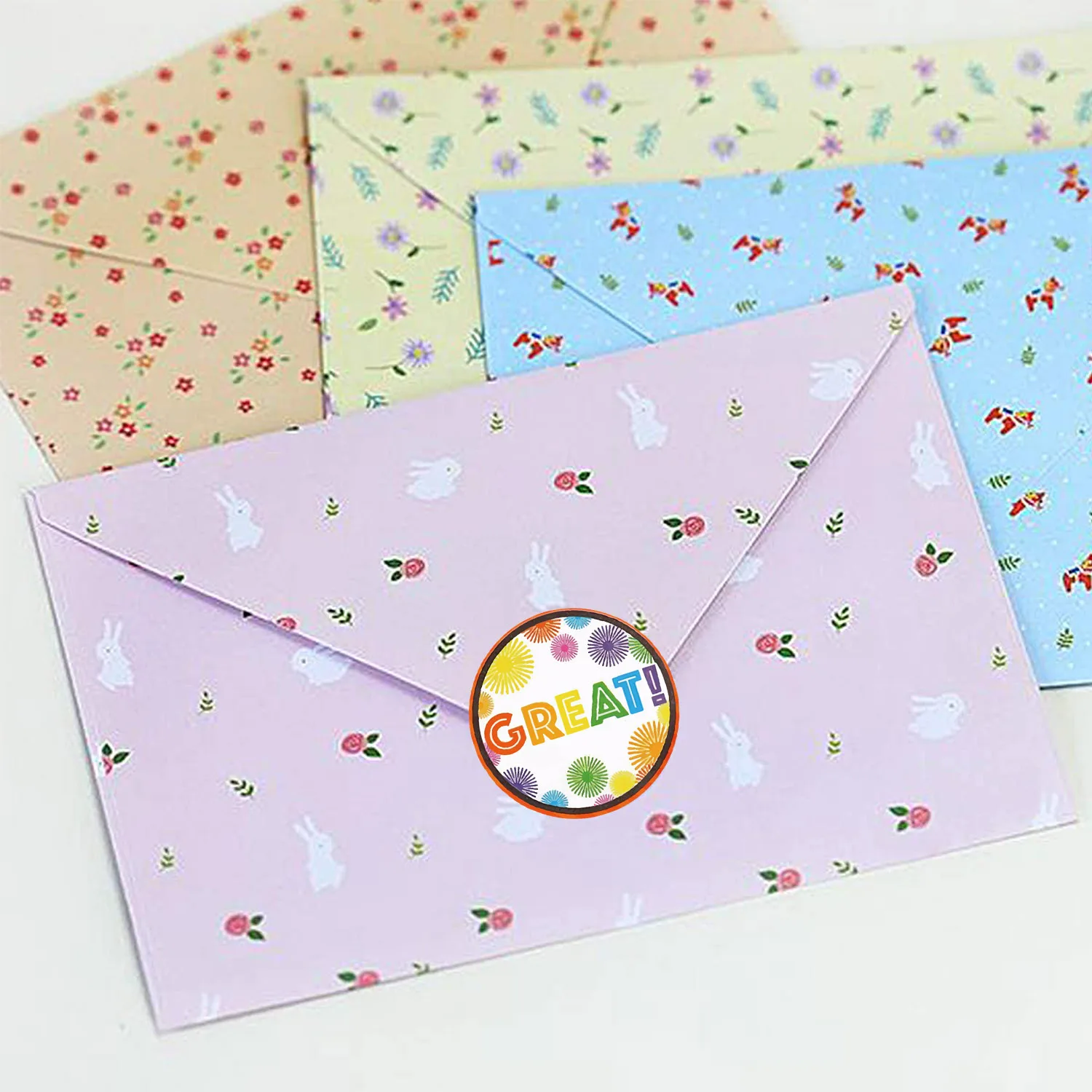 500 Pcs Round Cartoon Reward Stickers Cute Star Rainbow Clouds Sticker for Handmade Gift Decor Labels Kids Reward Stickers