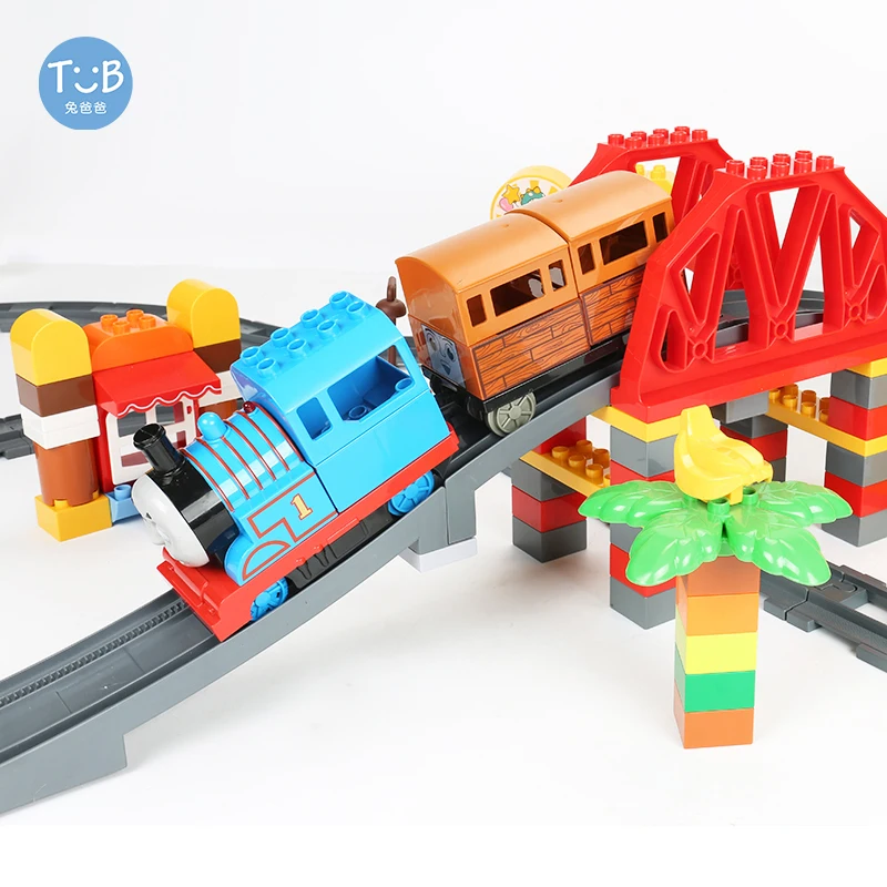 Big Size Block Bricks Train Tracks Traffic Stop Lights Straight Track Black Accessories DIY Bricks Toys For Children Gift Big Size Block Bricks Train Tracks Traffic Stop Lights Straight Track Black Accessories DIY Bricks Toys For Children Gift