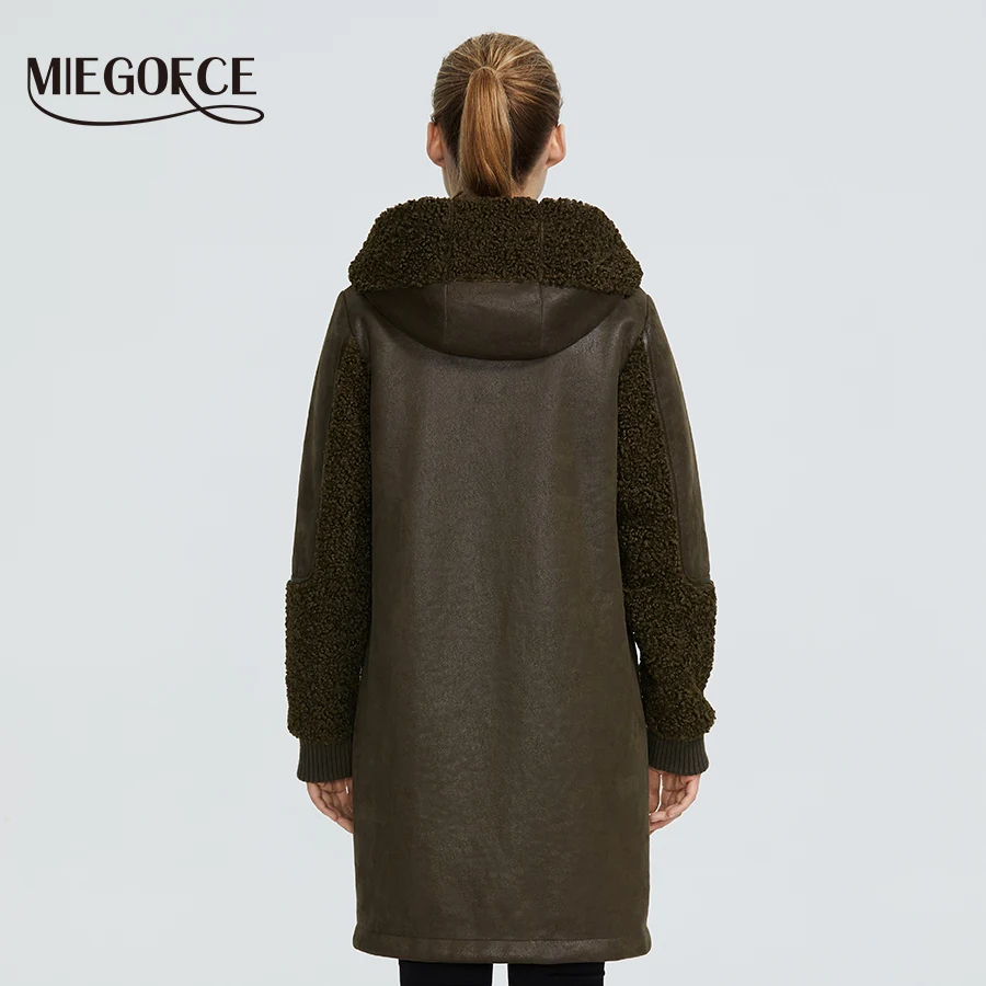 Koop Miegofce 2019 Nieuwe Winter Vrouwen Collectie Faux Fur Jas Dames Jas Ontwerp Vrouwen Schapenvacht Parka Knielange Winddicht Kap