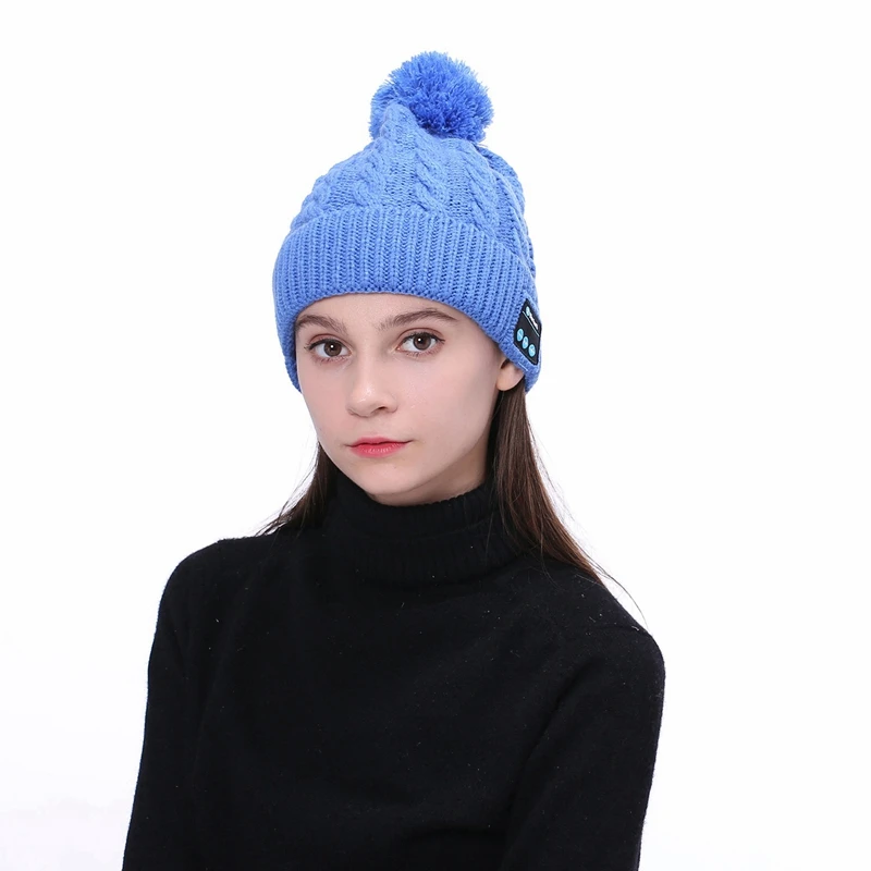 Wireless Bluetooth Hat Smart Winter Warm Hat Headphones Speaker with Microphone for Women Sports Cap Call Music Hat
