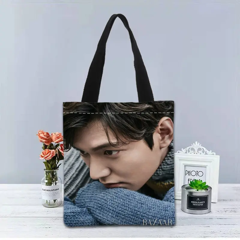 lee shoulder bag