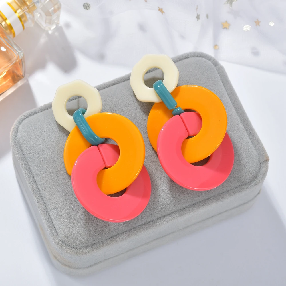 

MESTILO 2019 New Vintage Acrylic Double Twisted Round Interlocking Link Chain Long Earrings For Women Acetic Acid Earrings Gifts